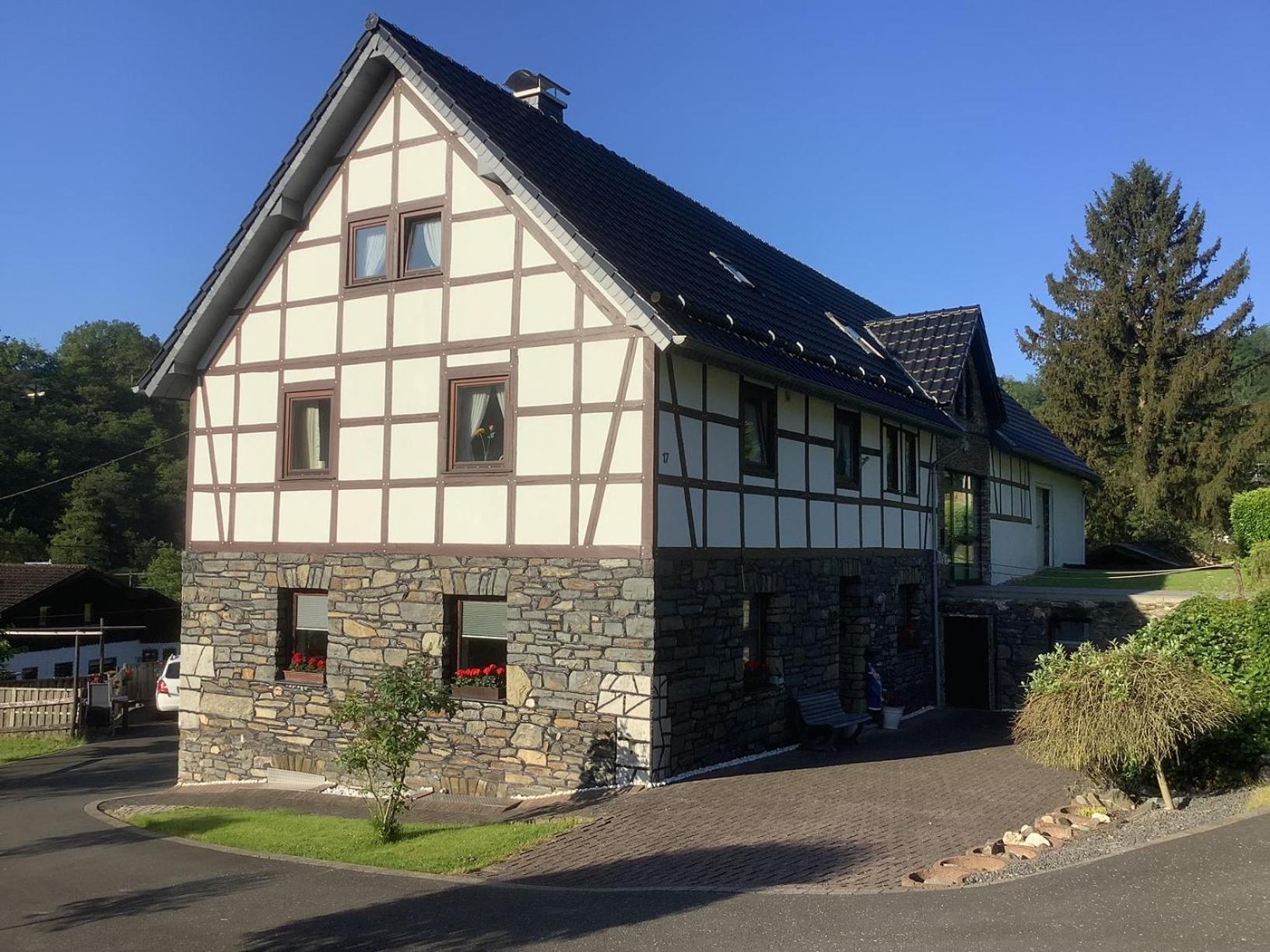 Berg Blick Eifler Bauernhaus Modern Restauriert Simmerath Extérieur photo